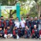 Sesi foto bersama pengurus cabang pagar nusa Sumenep bersama dengan atlet pencak silat pangar nusa yang akan berlaga di Kejurwil X di Kabupaten Banyuwangi @Suaradara.com