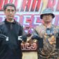 Foto: Iptu Sapatullah Chandra Bayu, S.H, KBO Satresnarkoba Polresta Sumenep (kanan) tampak memperlihatkan BB usai melakukan pengungkapan kasus dugaan penyalahgunaan atau peredaran narkotika jenis sabu-sabu