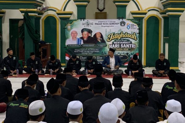 Sambut Hari Santri Nasional 2026, Pimpinan Cabang Pencak Silat Nahdlatul Ulama (PC PSNU) Pagar Nusa Sumenep menggelar istighosah bersama di Markas Besar Pagar Nusa, Pondok Pesantren Mathali’ul Anwar, Pangarangan, Sumenep @Suaradara.com