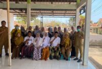 Dinas Kesehatan, Pengendalian Penduduk dan Keluarga Berencana (Dinkes P2KB) Kabupaten Sumenep memperkuat pembudayaan Perilaku Hidup Bersih dan Sehat (PHBS) melalui kegiatan supervisi fasilitatif bagi kader Posyandu di Desa Poteran, Kecamatan Talango