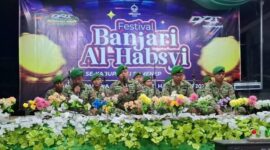 Penampilan salah satu peserta Festival Banjari Al-Habsyi Piala DRT The Big Family